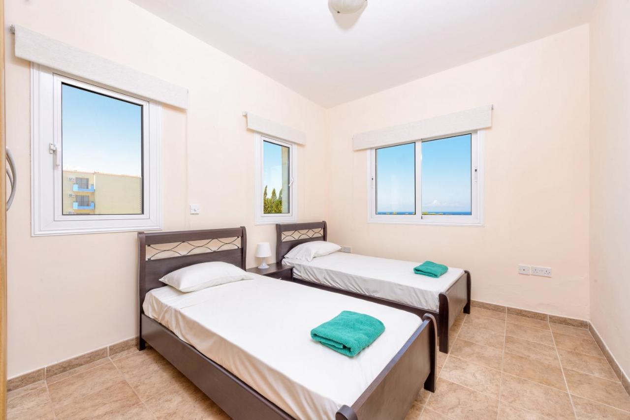 Villa Irina Paralimni Ngoại thất bức ảnh